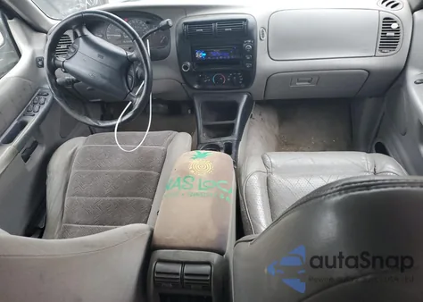 1998 Ford Explorer from USA, damaged, VIN 1FMZU35P9WUB58658